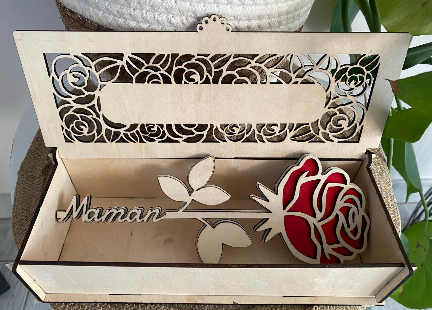 coffret rose éternelle et sa boite 20cm