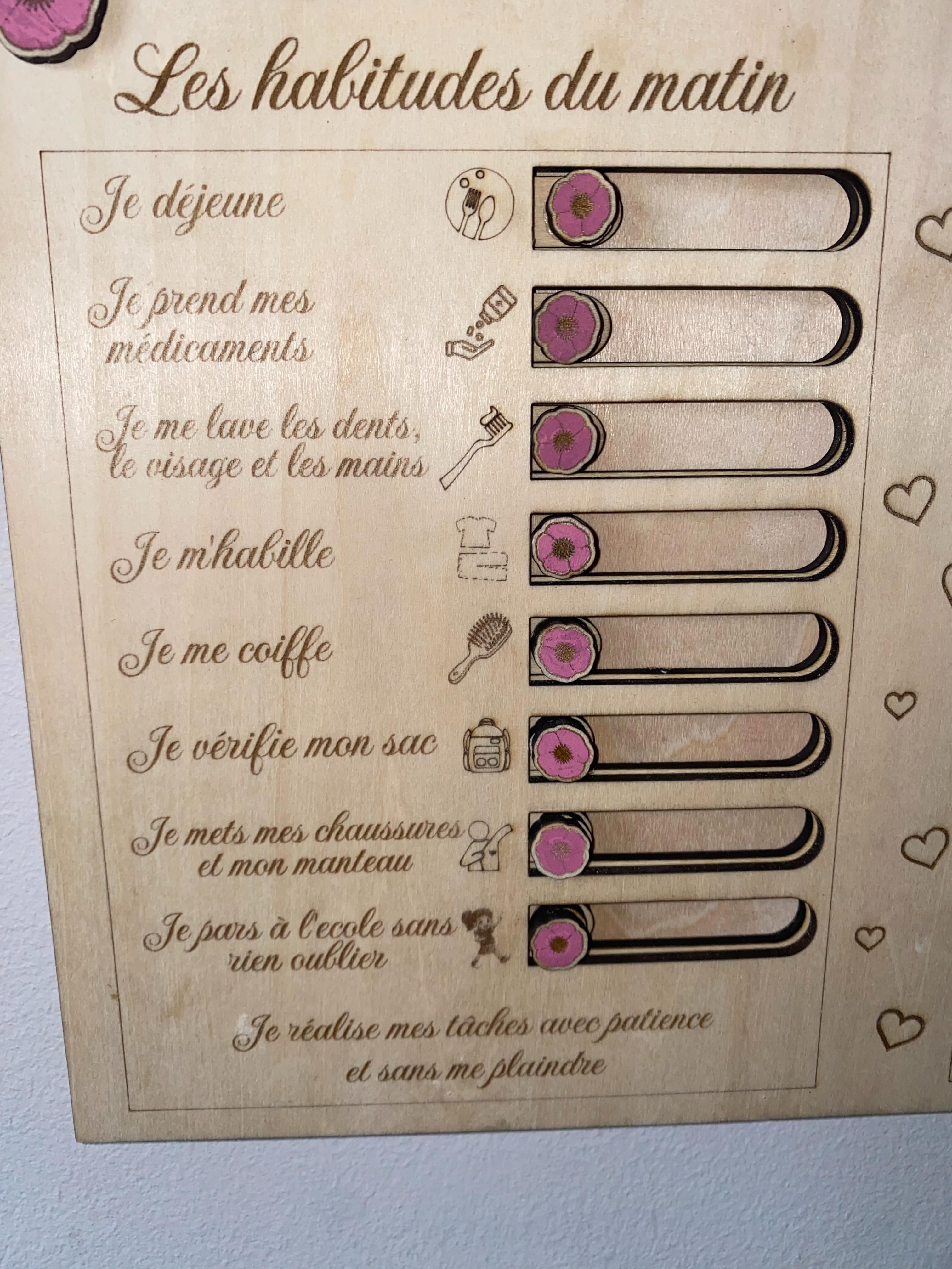 Tableau de routines enfant en bois personnalisé