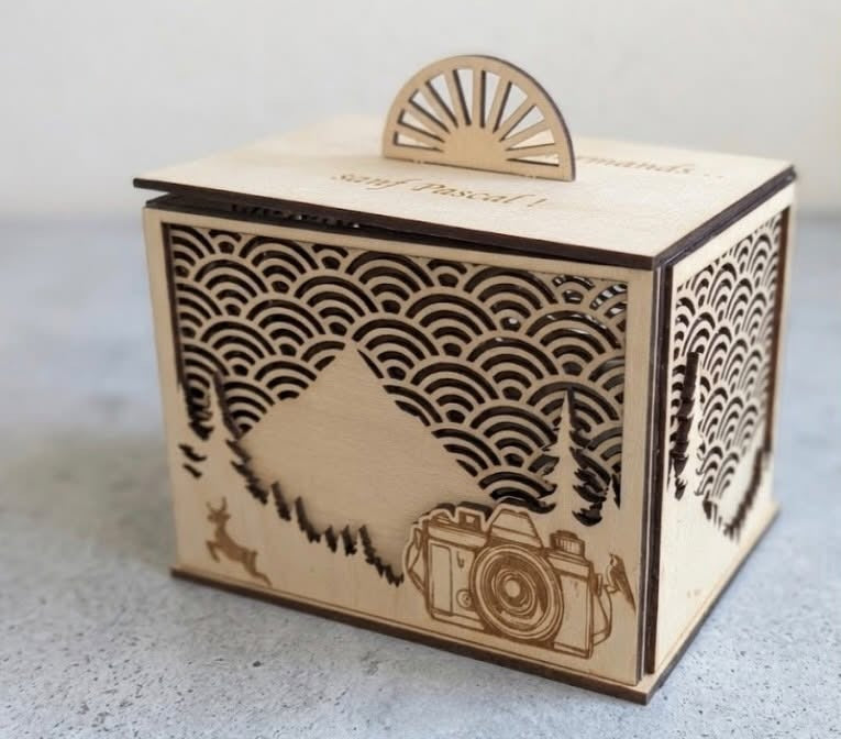 Boîte en bois personnalisée – Création artisanale sur mesure
