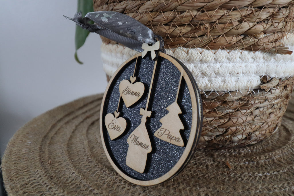 Boules de Noël famille personnalisées en bois – décoration de Noël