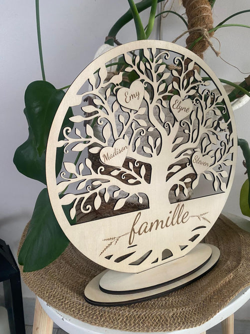 Arbre de Vie Personnalisé en Bois sur socle – Prénoms & Famille