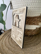 Carte de héros personnalisée en bois – Portrait et pouvoirs au choix
