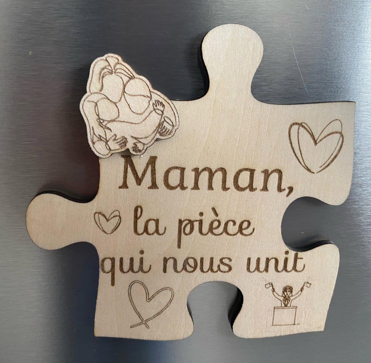 Puzzle familial personnalisé en bois – 4 pièces magnétiques