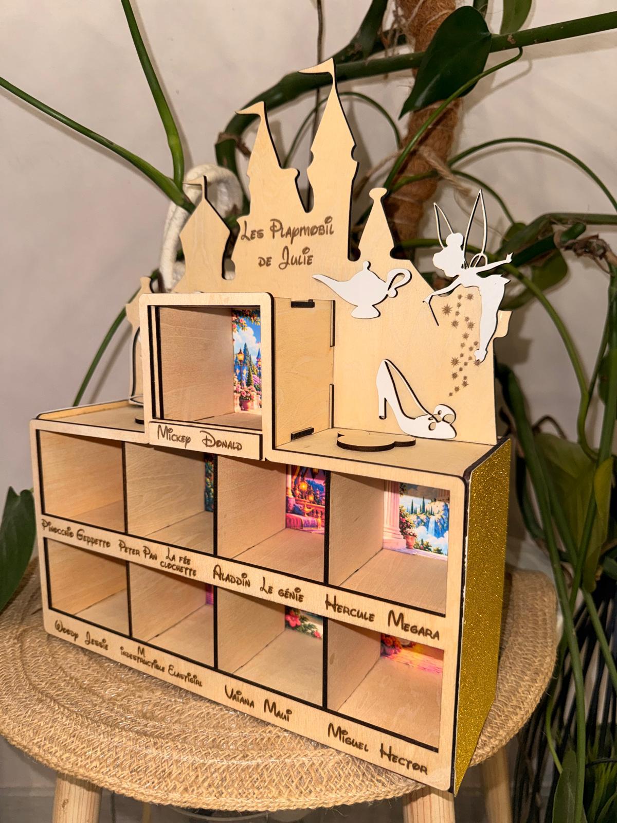 Présentoir château féérique personnalisé en bois pour figurines