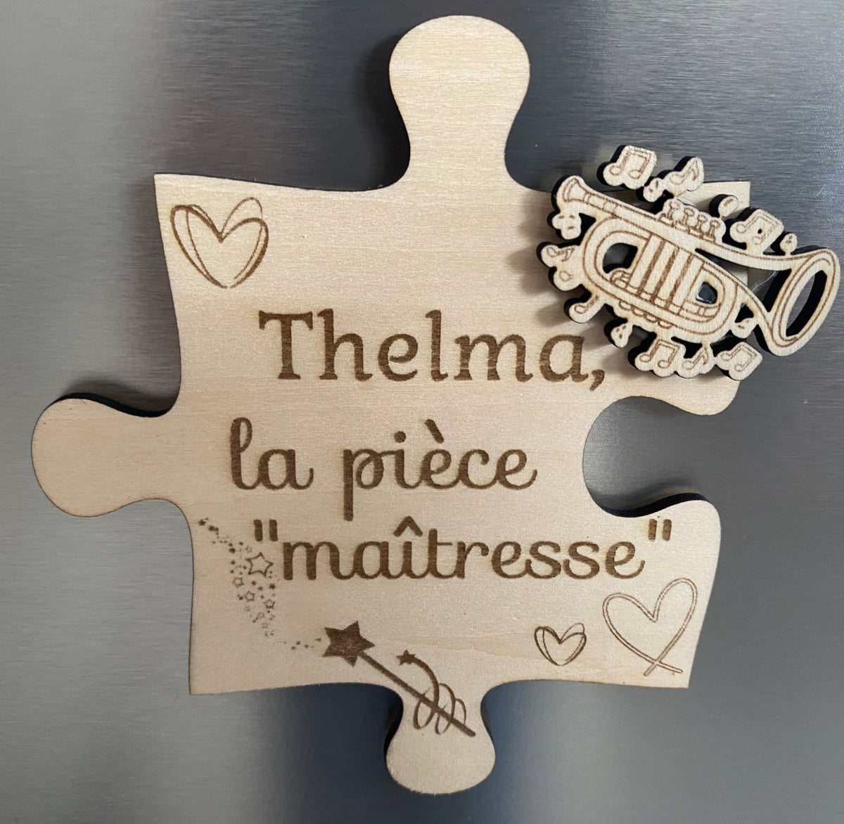 Puzzle familial personnalisé en bois – 4 pièces magnétiques