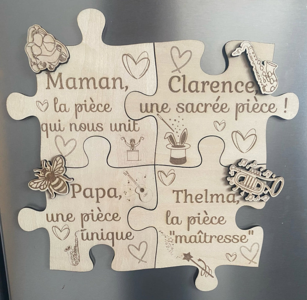 Puzzle familial personnalisé en bois – 4 pièces magnétiques