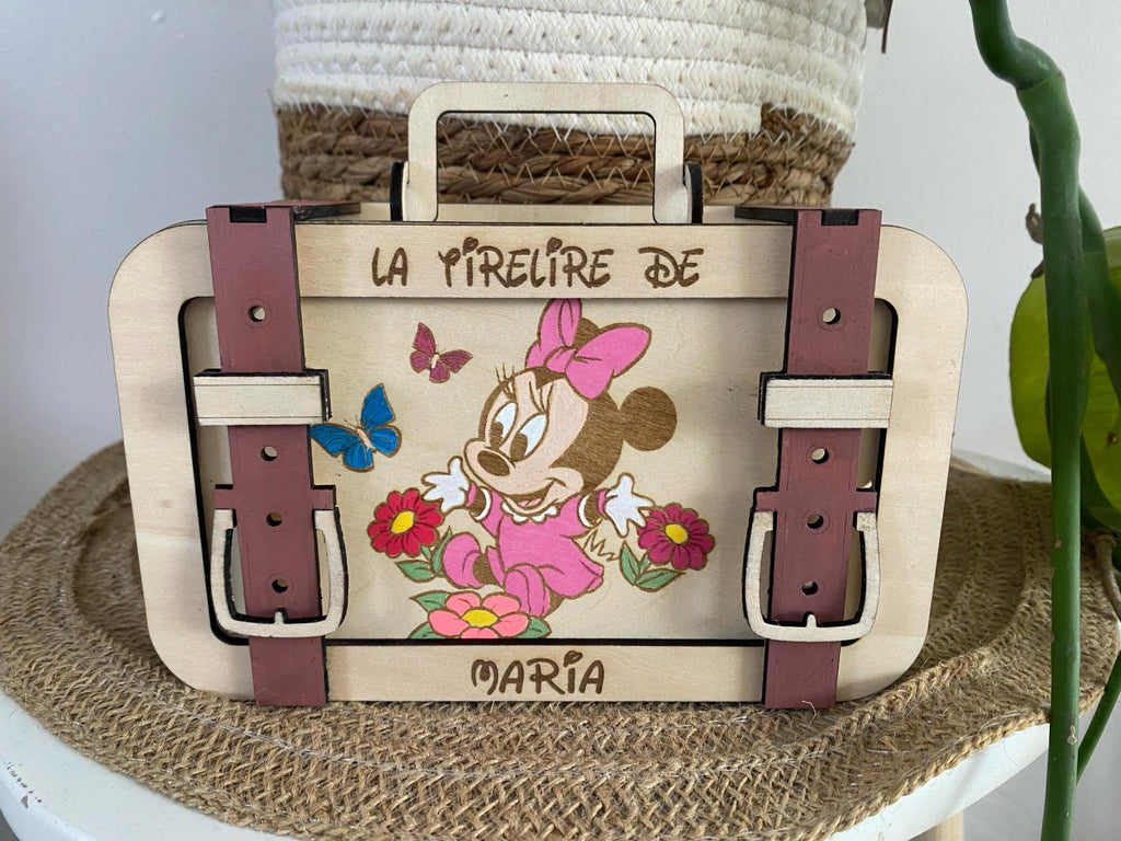Tirelire valise personnalisée en bois avec couleurs– Création sur mesure