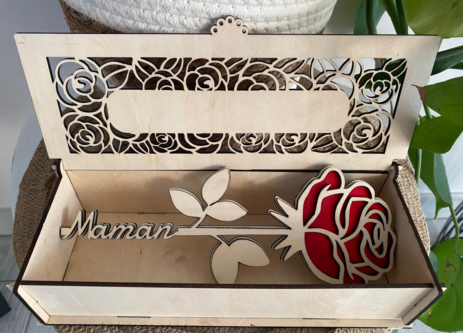 coffret rose éternelle et sa boite 27cm