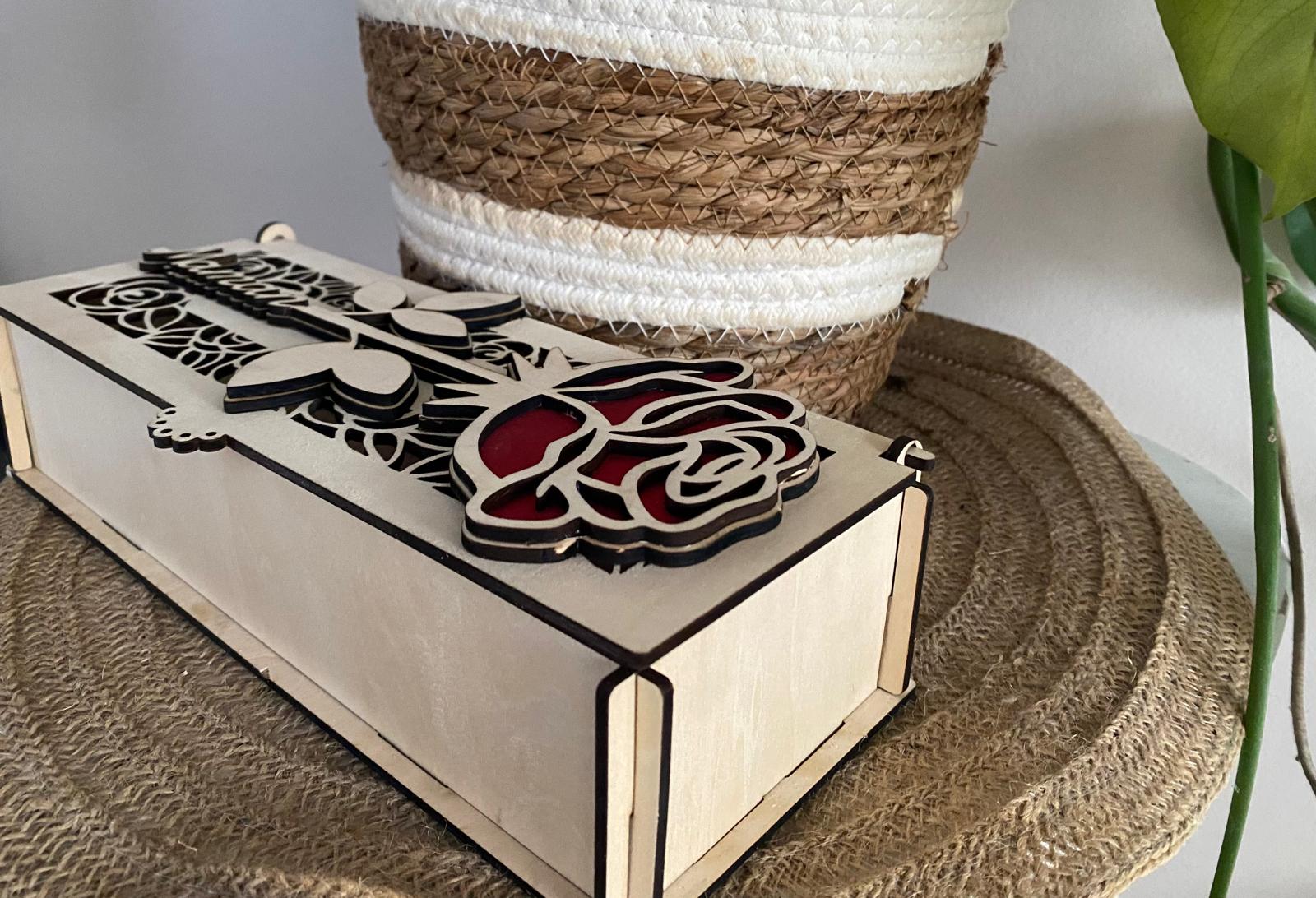 coffret rose éternelle et sa boite 27cm