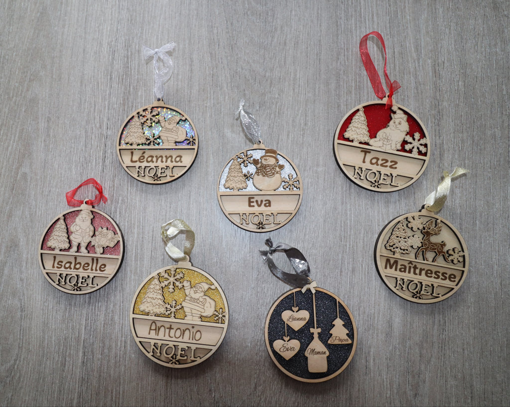 Boule de Noël en bois personnalisée – décoration de Noël artisanale