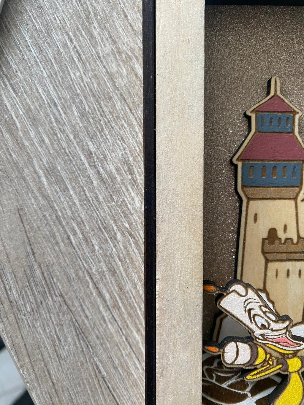 Cadre décoratif en bois multicouche artisanal – finition