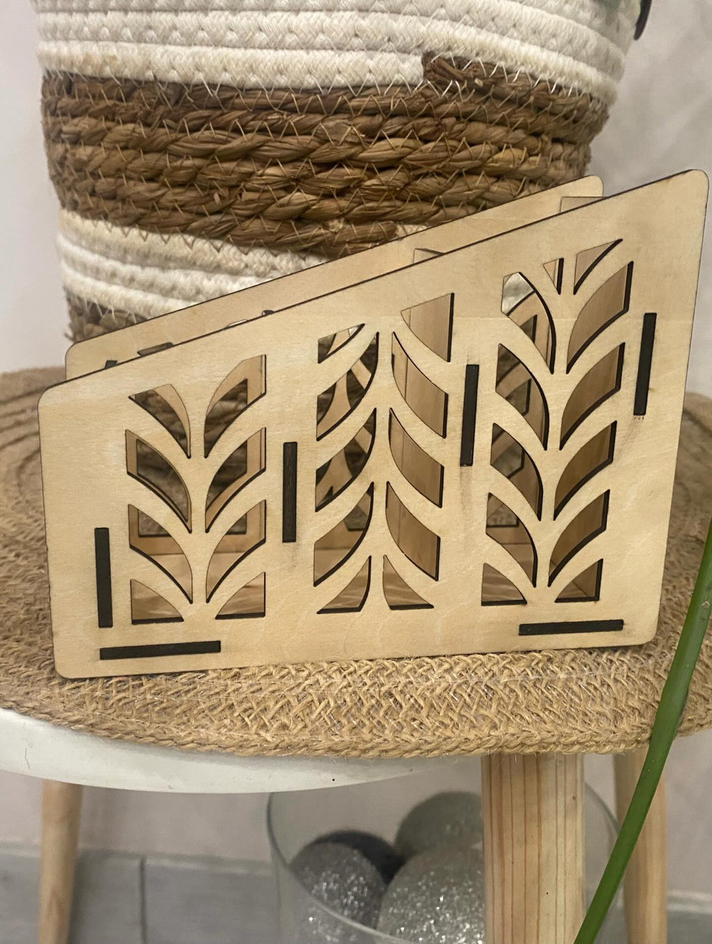 Rangement télécommande en bois fait main – idée cadeau originale